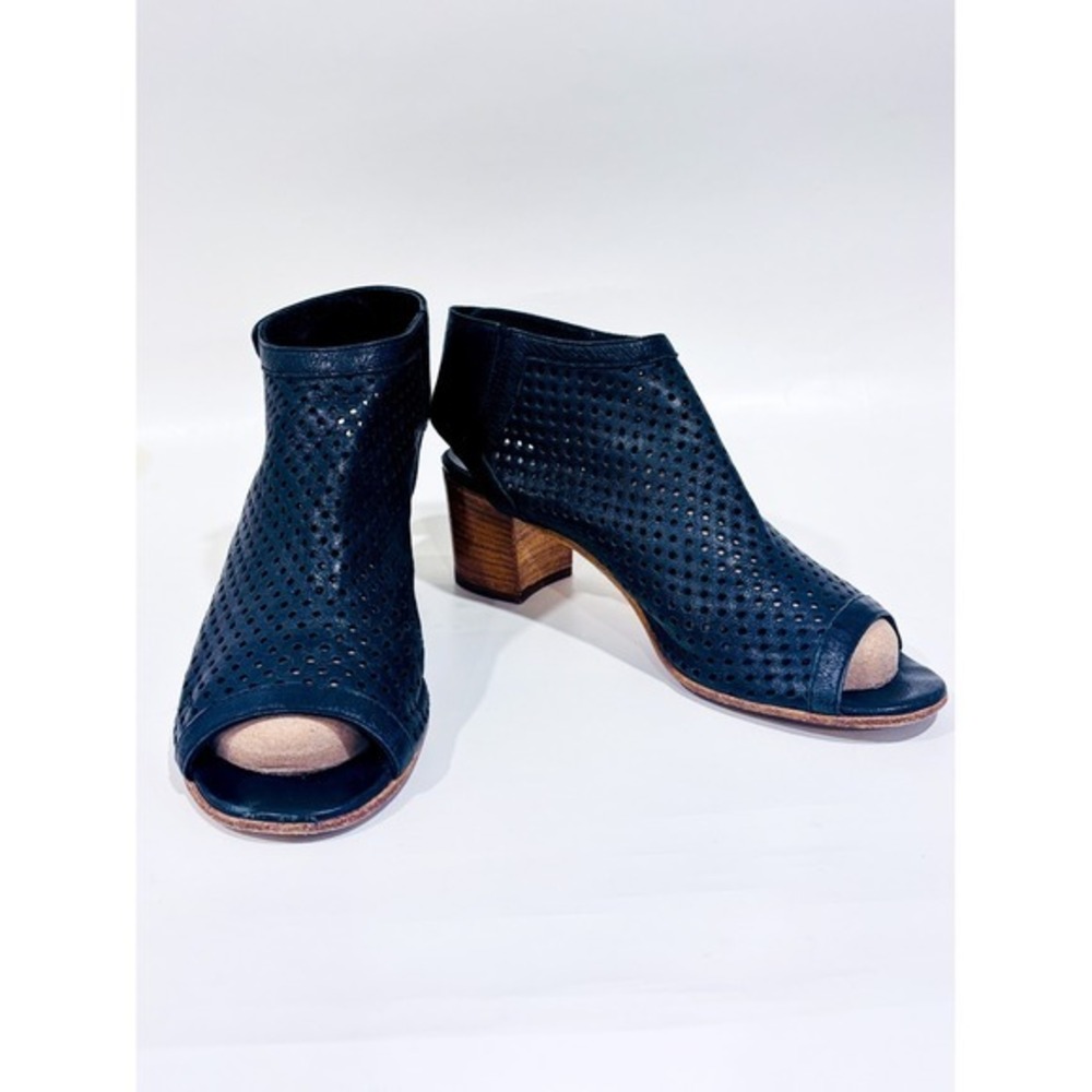 MIMOSA Black Leather Perforated Peep Toe Sandal Booties Block Heel Size‎ 41 EU
